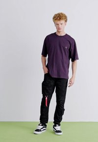 Thumbnail Image 2