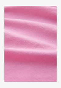 Non sélectionné, purple blue butter yellow pink white