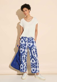 Street One 7/8 PRINT  - Tygbyxor - blau