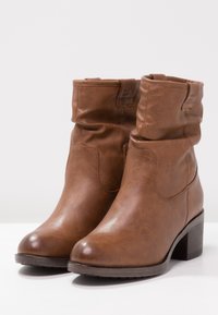 Anna Field Botines - cognac
