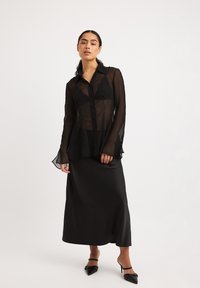 NA-KD Button-down blouse - black