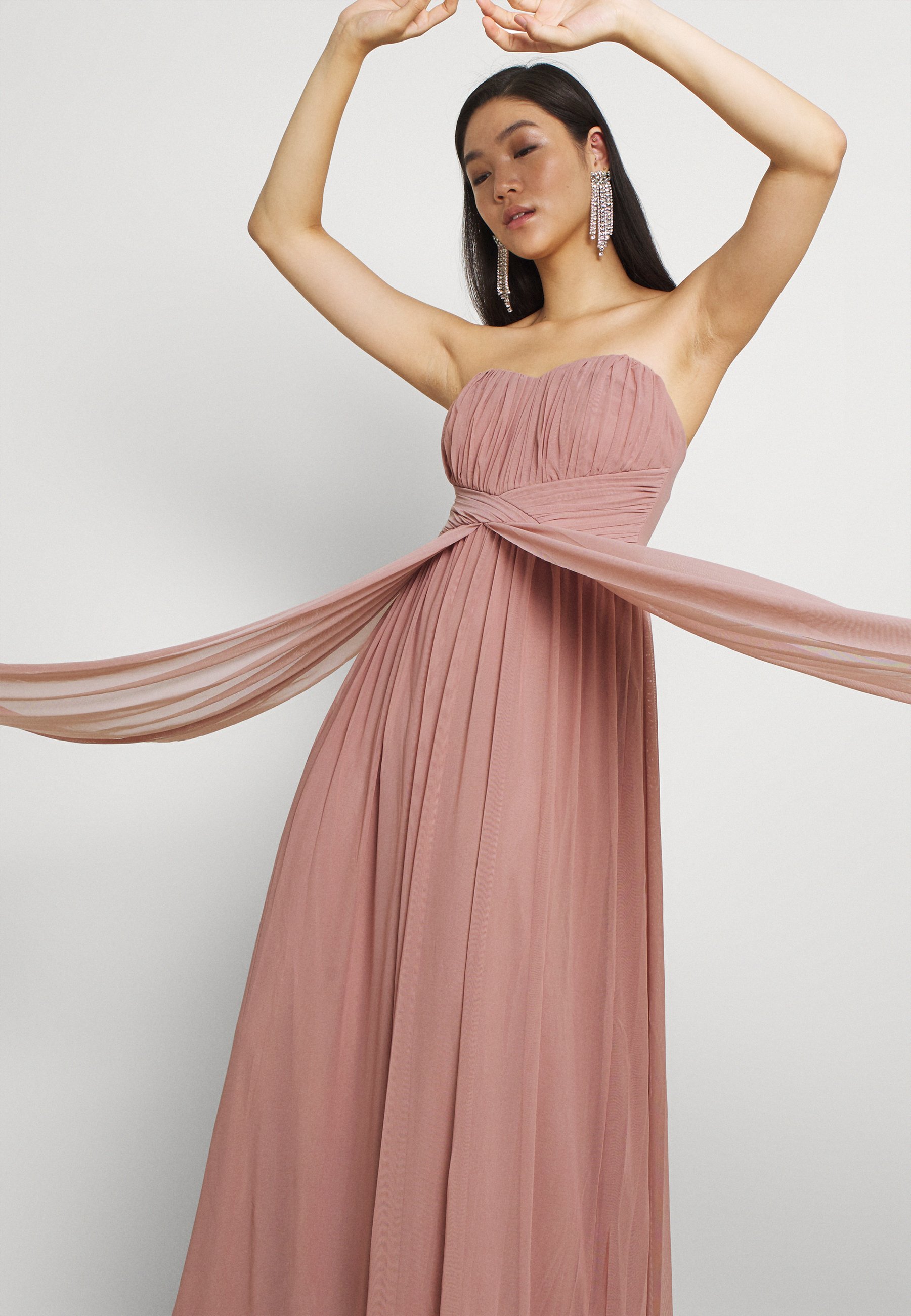 robe dusty rose