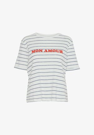Gestreept T-shirt met korte mouwen, voorzien van marineblauwe strepen op een witte achtergrond en een rode "MON AMOUR" tekst over de borst.
