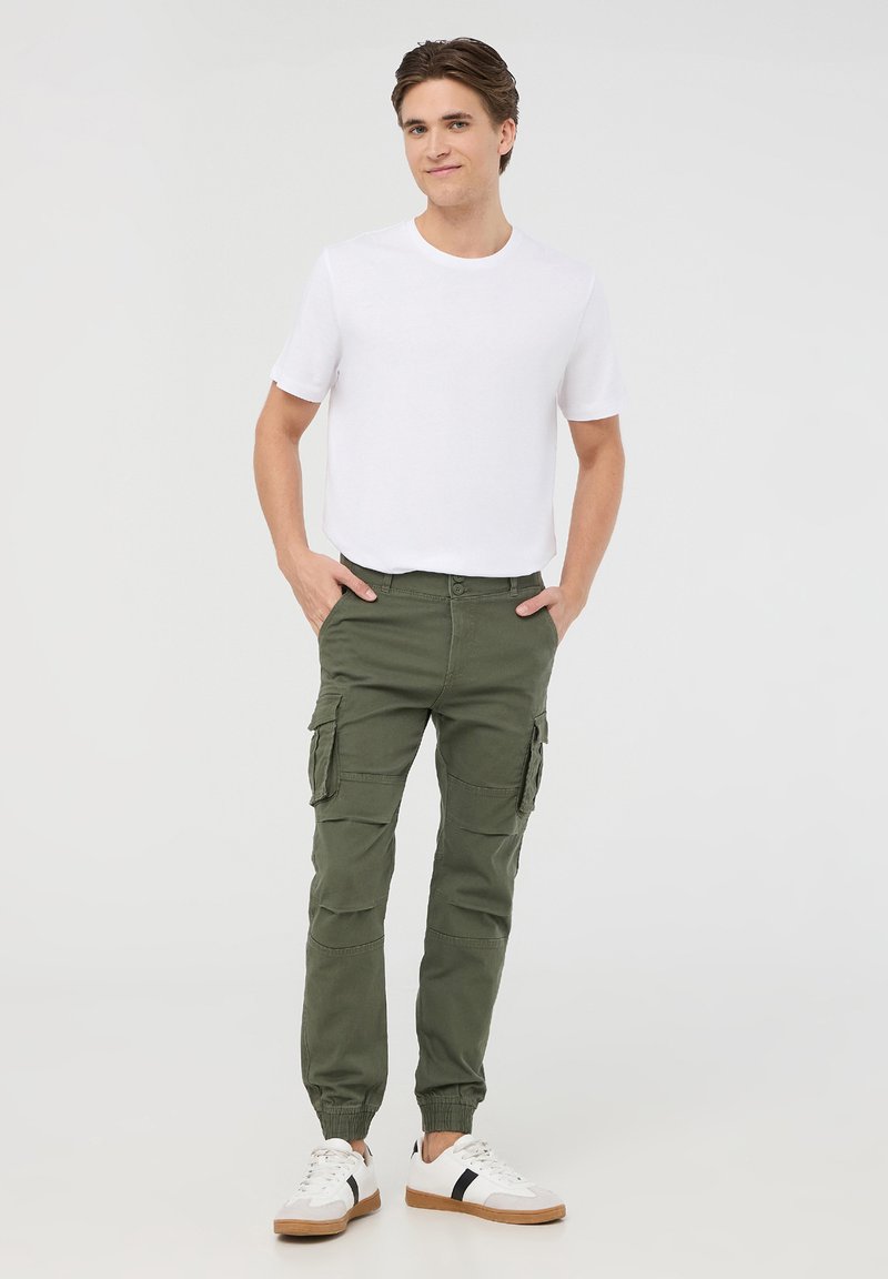 Terranova PACK OF Pantaloni cargo 1x Black, 1x Sage/verde