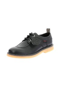 Scarpa in pelle nera con punta rotonda, dettagli cuciti e suola in gomma. Presenta lacci e una fascia testurizzata sul lato.
