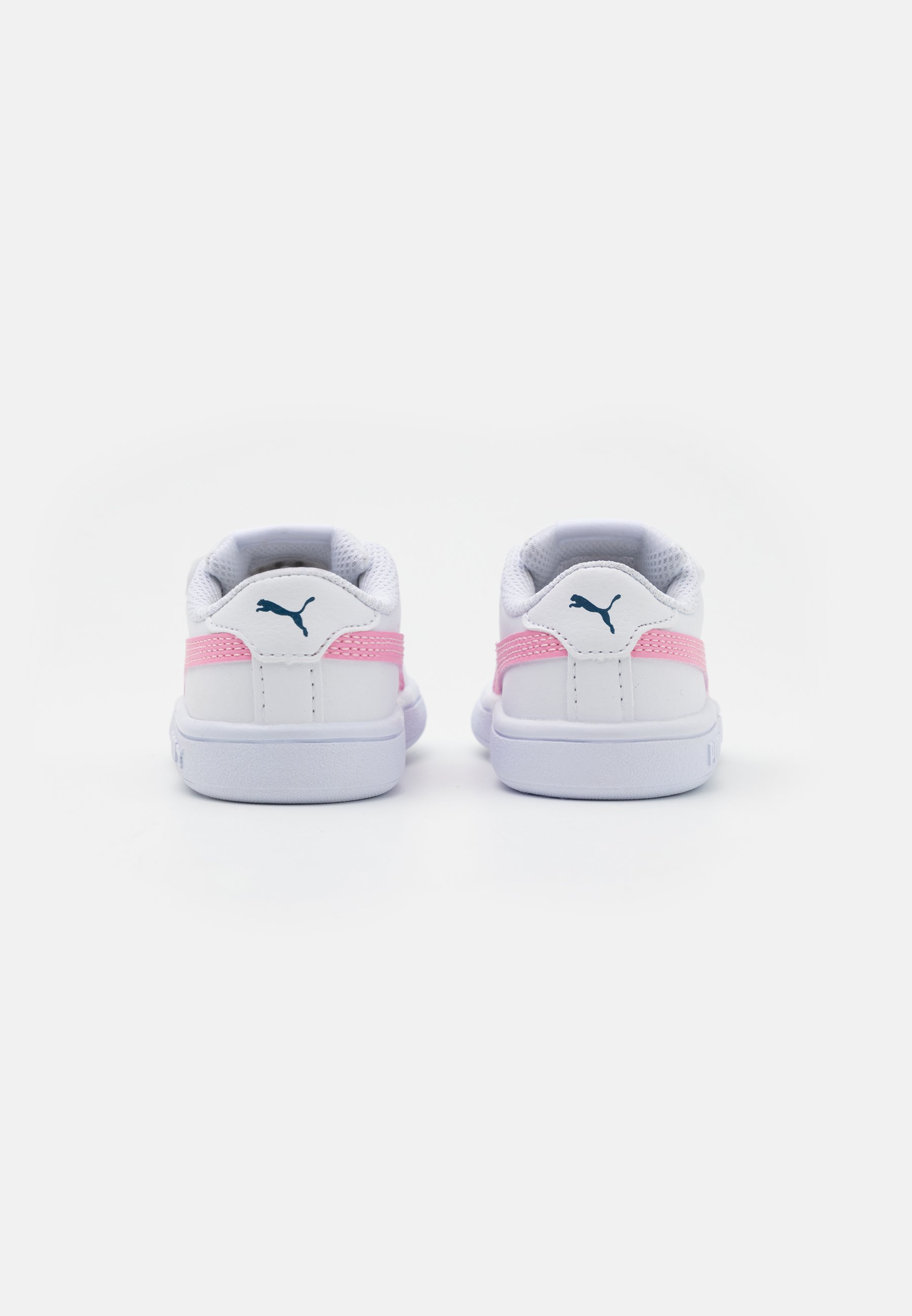 puma smash v2 trainers