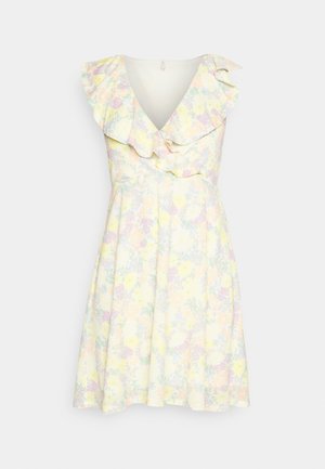 ONLPELLA RUFFLE DRESS - Jersey dress - tofu