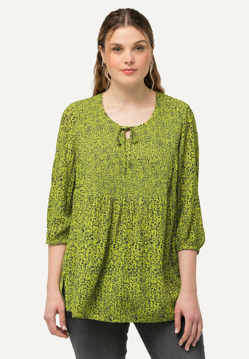 Ulla Popken 3/4 SLEEVE SMOCKED - Camicetta - apple green