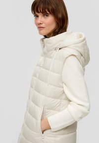 s.Oliver - Kamizelka