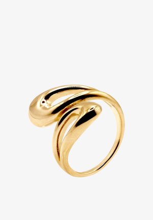 Anillo de oro con un diseño moderno, abstracto y abierto que presenta dos bandas curvas y pulidas que se entrelazan.