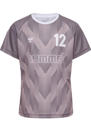 Szara sportowa koszulka z krótkim rękawem z białymi paskami w kształcie litery V, numer 12 na piersi, biały kołnierzyk oraz logo "hummel" na środku z przodu.