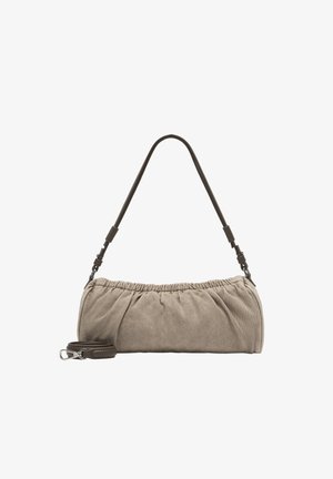Borsa a tracolla in tessuto beige morbido con parte superiore arricciata, tracolla staccabile color marrone scuro arrotolata accanto.