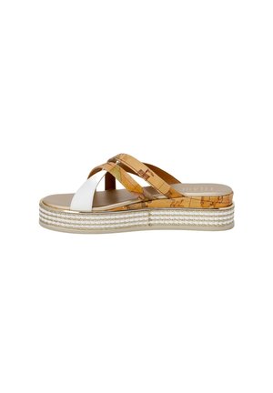 Sandali platform con cinturini incrociati in marrone e bianco, caratterizzati da una texture decorata. Sole spesso in stile espadrilles intrecciato.