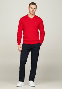 Tommy Hilfiger DENTON 1985 PIMA - Chino - desert sky