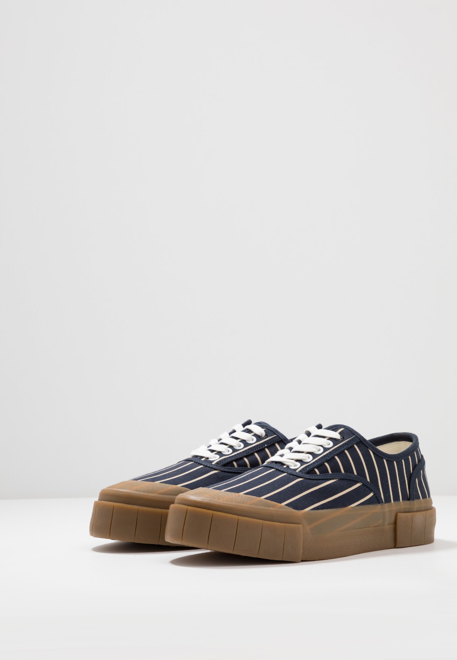 Good News HURLER Joggesko navybrown Zalando.no Good News HURLER Joggesko navy Zalando.no
