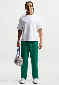 Niewybrane, malachite malachite white