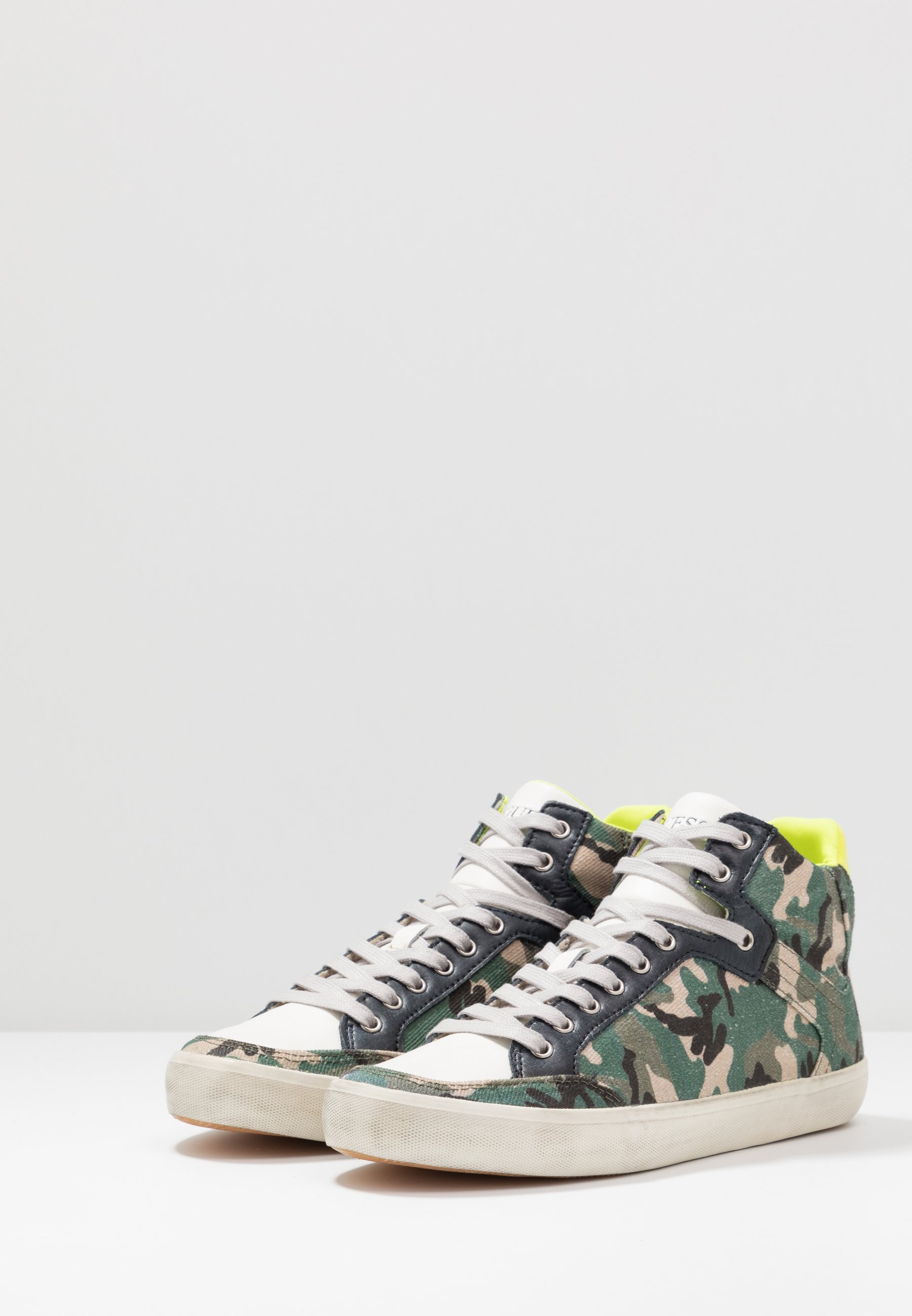Guess STATEMENT Høye joggesko khaki Zalando.no Guess STATEMENT Høye joggesko black Zalando.no