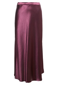 Długa bordowa spódnica z satyny o gładkiej, błyszczącej fakturze. Projekt do ziemi z delikatnym połyskiem, prosty krój i elastyczna talia.