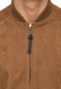 INDICODE JEANS WAYNE - Veste en similicuir - brown