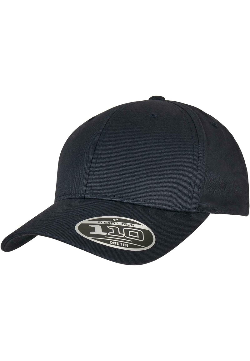 Marineblå baseballcap med rund krone og buet skygge, laget av teksturert stoff med et merke som viser Flexfit-teknologi.