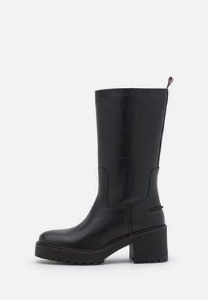 Platform boots - black