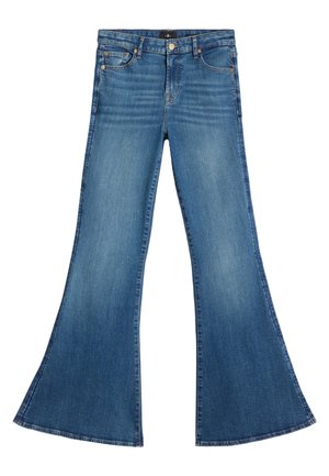 Wijde blauwe spijkerbroek met een lichte wassing. Ze hebben een taille op middenhoogte, vijfzakkenontwerp en een uitgesproken pijpen met wijd uitlopende zoom.