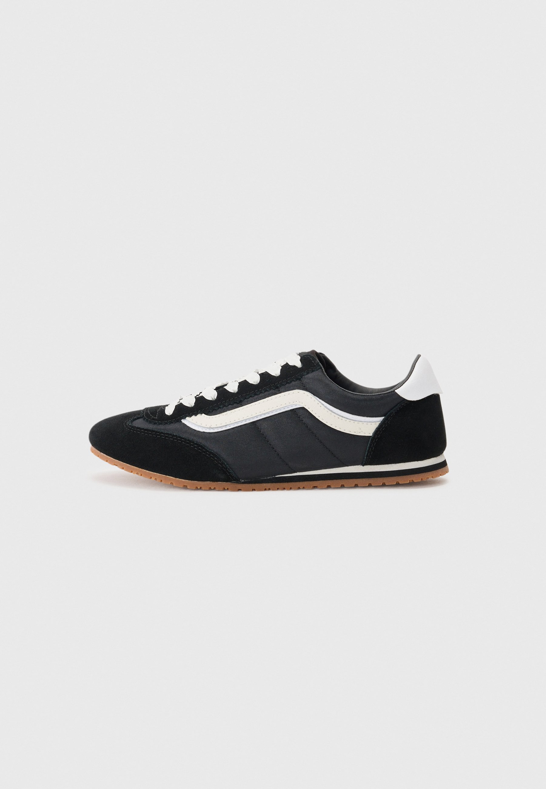 【Vans】★スニーカー★ Super Lowpro Shoe Vans SUPER LOWPRO - Sneakersy niskie/czarny - Zalando.pl