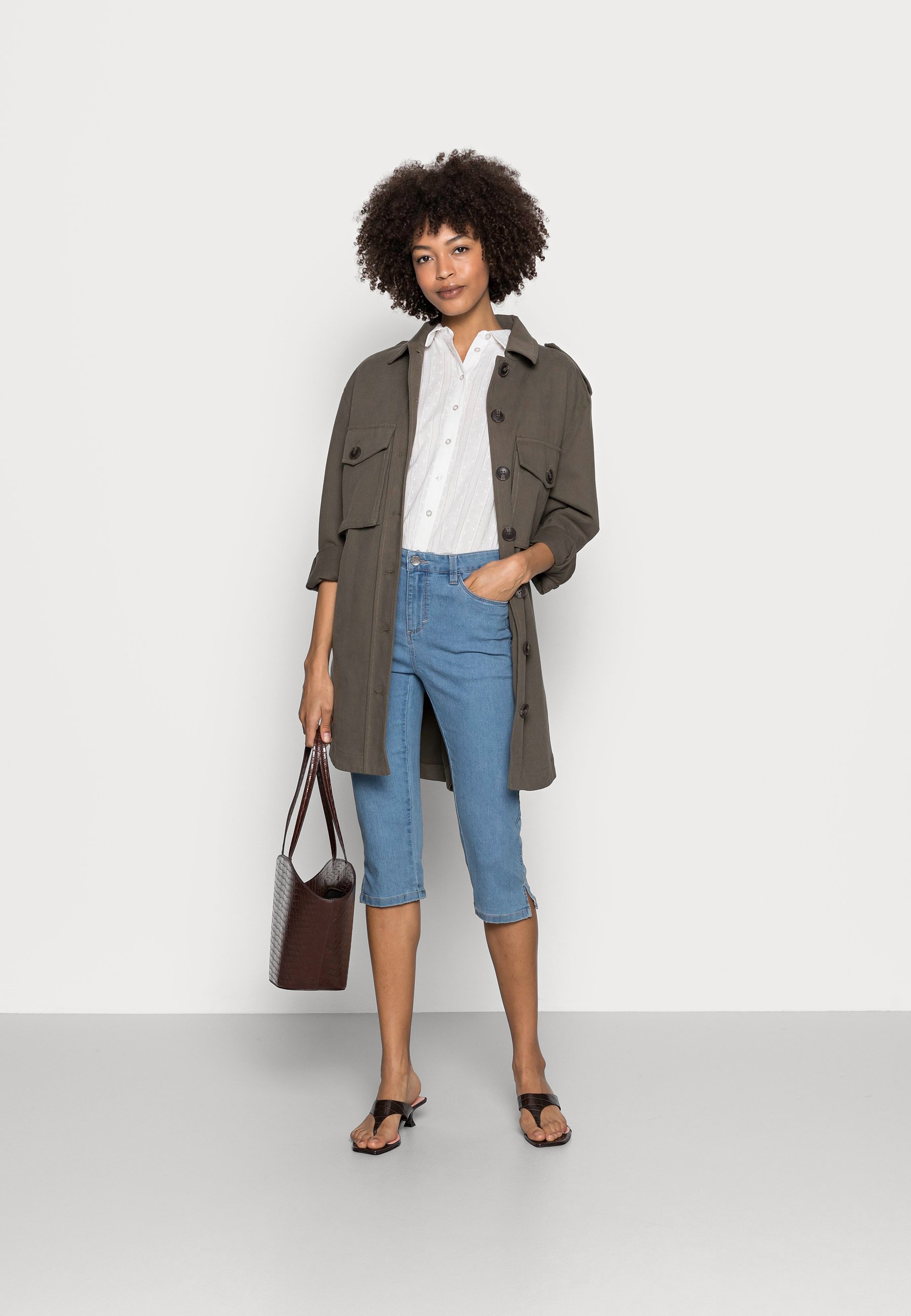 Kaffe VICKY CAPRI JEANS - Denim shorts 
