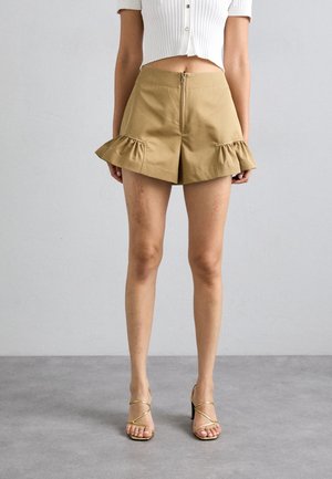 Shorts - tan