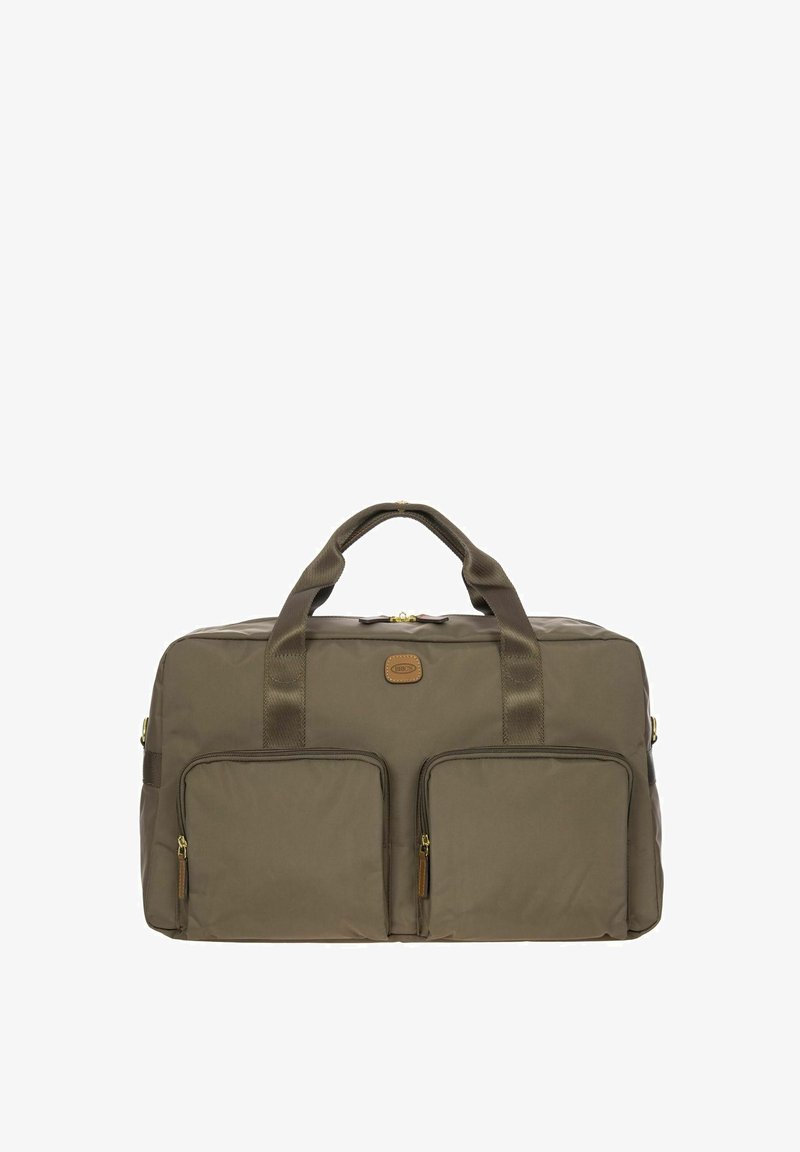 Olivgrüner Stoff-Duffle Bag mit zwei vorderen Reißverschlusstaschen, Obergriffen und einem Logopatch. Ausgestattet mit Reißverschlussbeschlägen in Goldton.