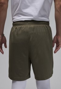 Jordan M J DF SPRT - Korte broeken - medium olive white