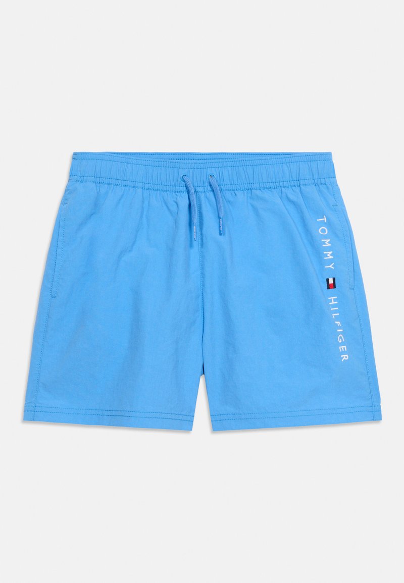 Μπλε ανδρικό μαγιό σορτς με ελαστική μέση, κορδόνι, πλαϊνές τσέπες και κάθετο λογότυπο Tommy Hilfiger στο δεξί πόδι.