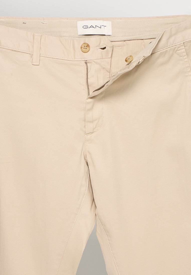 SLIM FIT