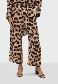 Pantalones - leopard