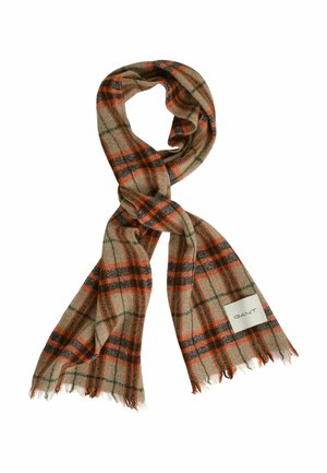 Écharpe en tartan marron avec des lignes orange et verte, fabriquée dans un matériau doux avec des bords à franges, et une petite étiquette avec "GANT" attachée.