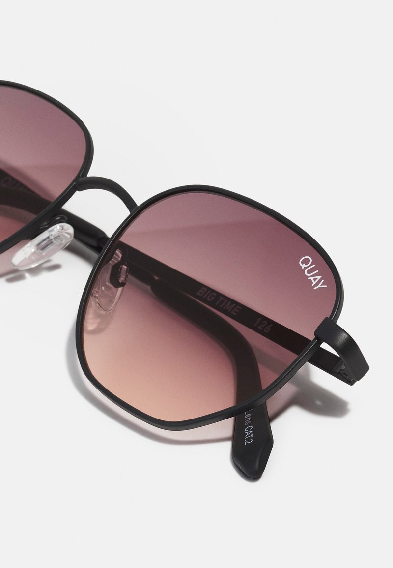 QUAY Big Time Sunglasses Black Frame Brown to Orange Gradient Lenses Unisex NWT Quay Australia | Accessories | Quay Big Time Sunglasses  main image 2