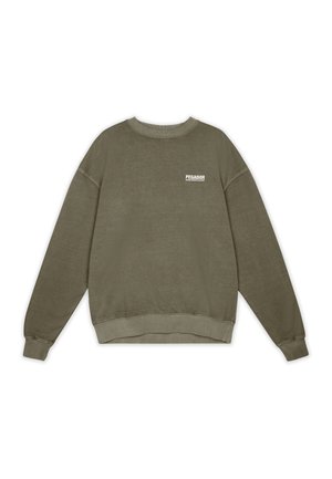 Sudadera verde oliva con cuello redondo, puños y dobladillo acanalados. Presenta un pequeño logo blanco en la parte superior de la espalda. Textura de tela suave.