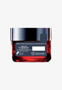 Röd glasburk med ett svart metallock, märkt med produktinformation inklusive "DREIFACH-POWER ANTI-AGE" och 50 ml kapacitet.