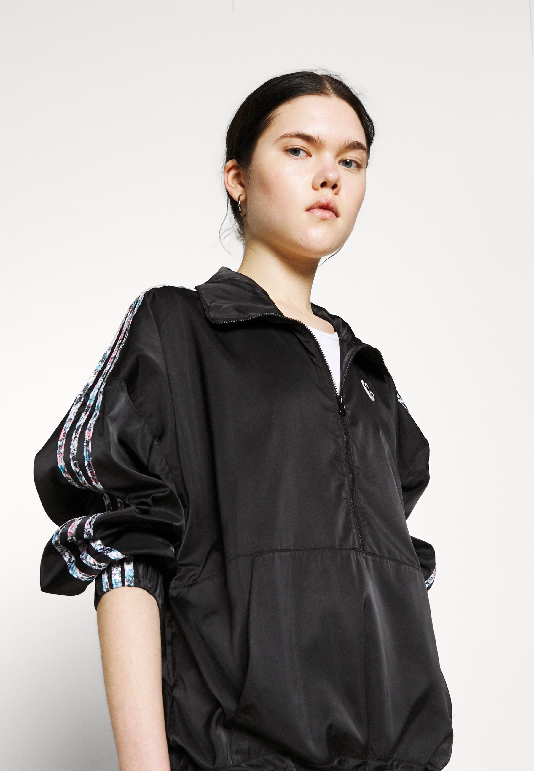 adidas Originals HALF-ZIP WINDBREAKER - Windbreaker - black