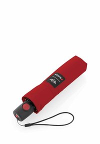 Ombrello pieghevole rosso con manico nero, dotato di un pulsante per l'apertura automatica e di una tracolla. Design compatto con una copertura in tessuto resistente.