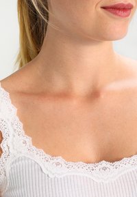 Rosemunde BABETTE DEEP BACK - Top - new white