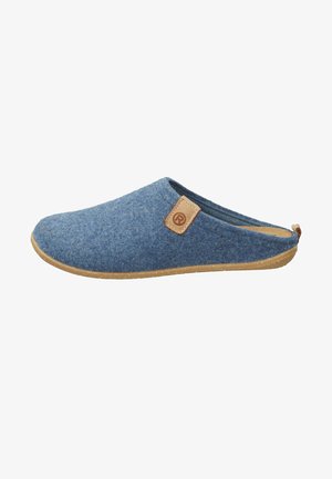 Pantofole slip-on blu in feltro con un accento in pelle color cuoio, punta rotonda e suola in gomma testurizzata per una migliore aderenza.