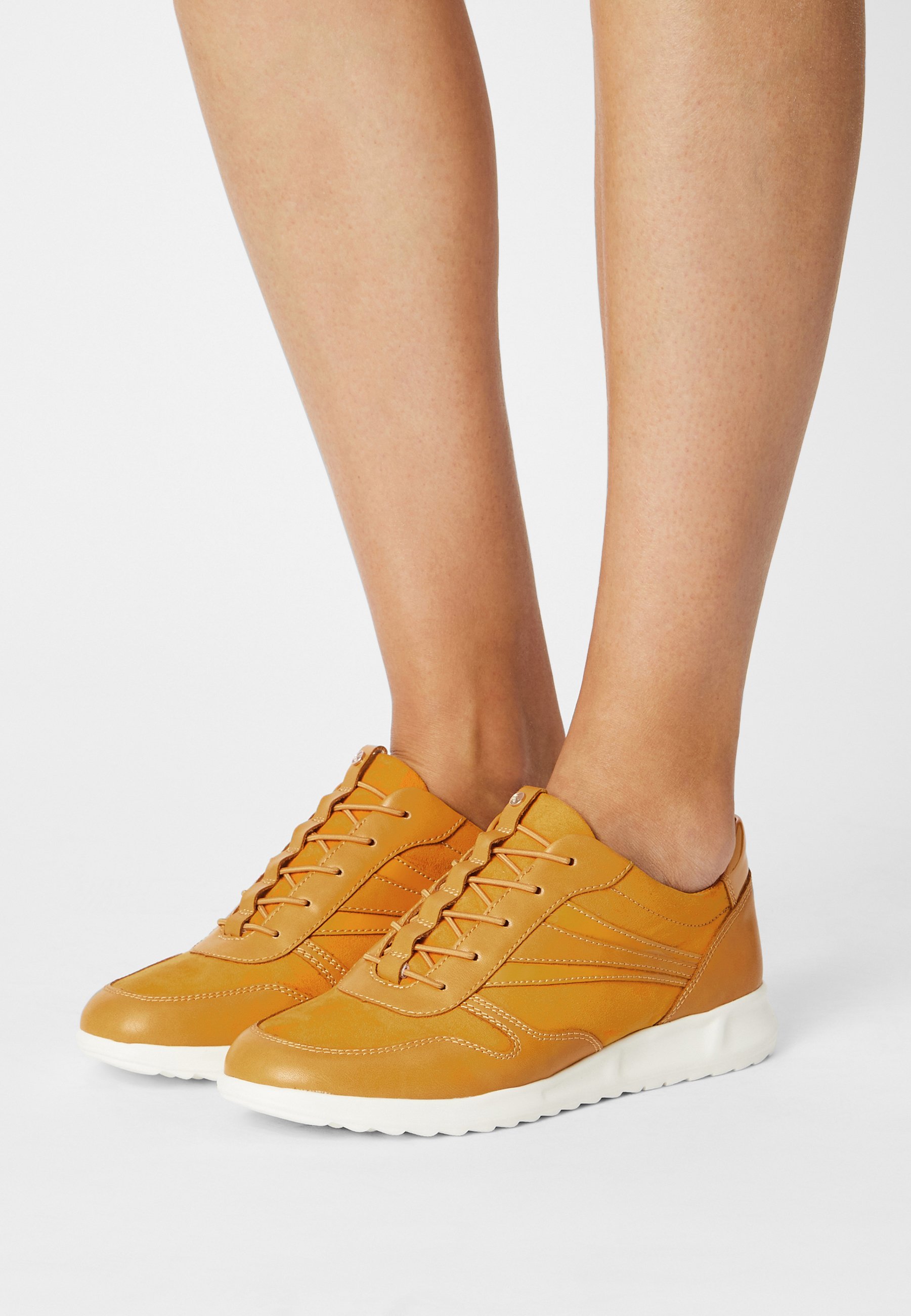 Tamaris Sneakers laag - mustard/Geel - Zalando.nl