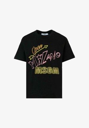 Czarny bawełniany t-shirt z kolorowym nadrukiem tekstu "Open Milano MSGM" w odcieniach różu, żółtego i białego, z dekoracyjnymi akcentami oraz okrągłym dekoltem.