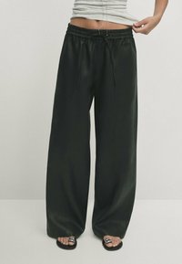 Massimo Dutti Broek - mottled dark green