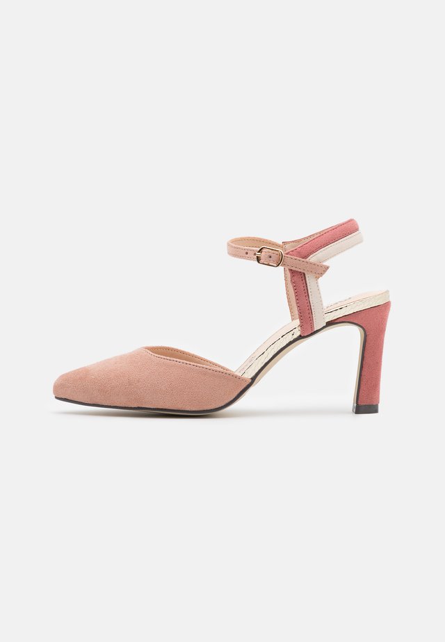 Classic heels - nude