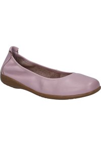 Różowe skórzane baleriny z okrągłym noskiem i niską gumową podeszwą. Gładka tekstura z minimalnym przeszyciem i elastyczny design.