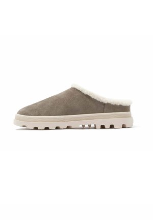 WARM - Tohvelit - olive