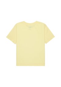 Prosta pastelowożółta koszulka z krótkim rękawem ułożona płasko, pokazująca tylną stronę z okrągłym dekoltem.