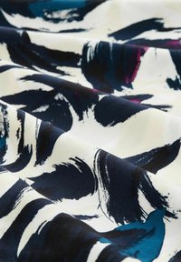TOM TAILOR Bluse - dark blue floral design